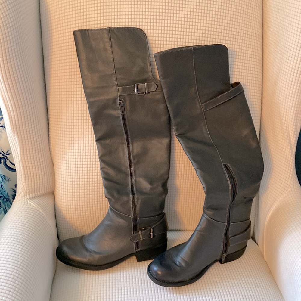 Gray synthetic leather knee boots